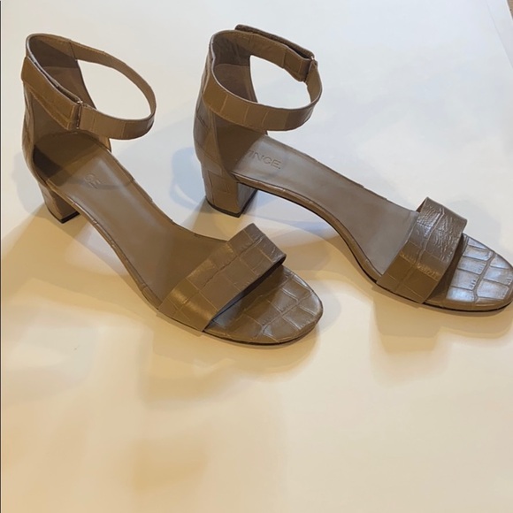 VINCE RITA CITY TAN SANDALS‎ IN PUMICE CROCODILE 10 - Picture 4 of 10